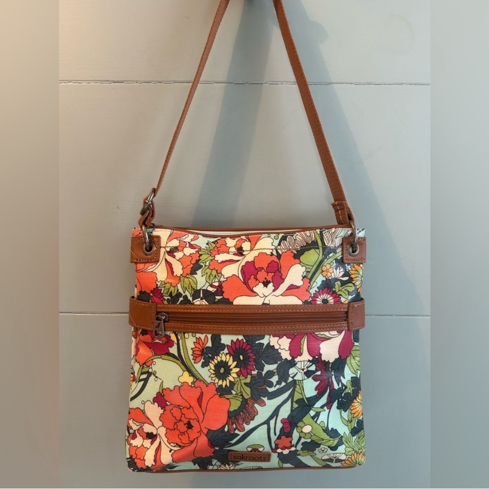 Sakroots Women's Crossbody Bag Artist Circle Flower Power Seafoam Floral